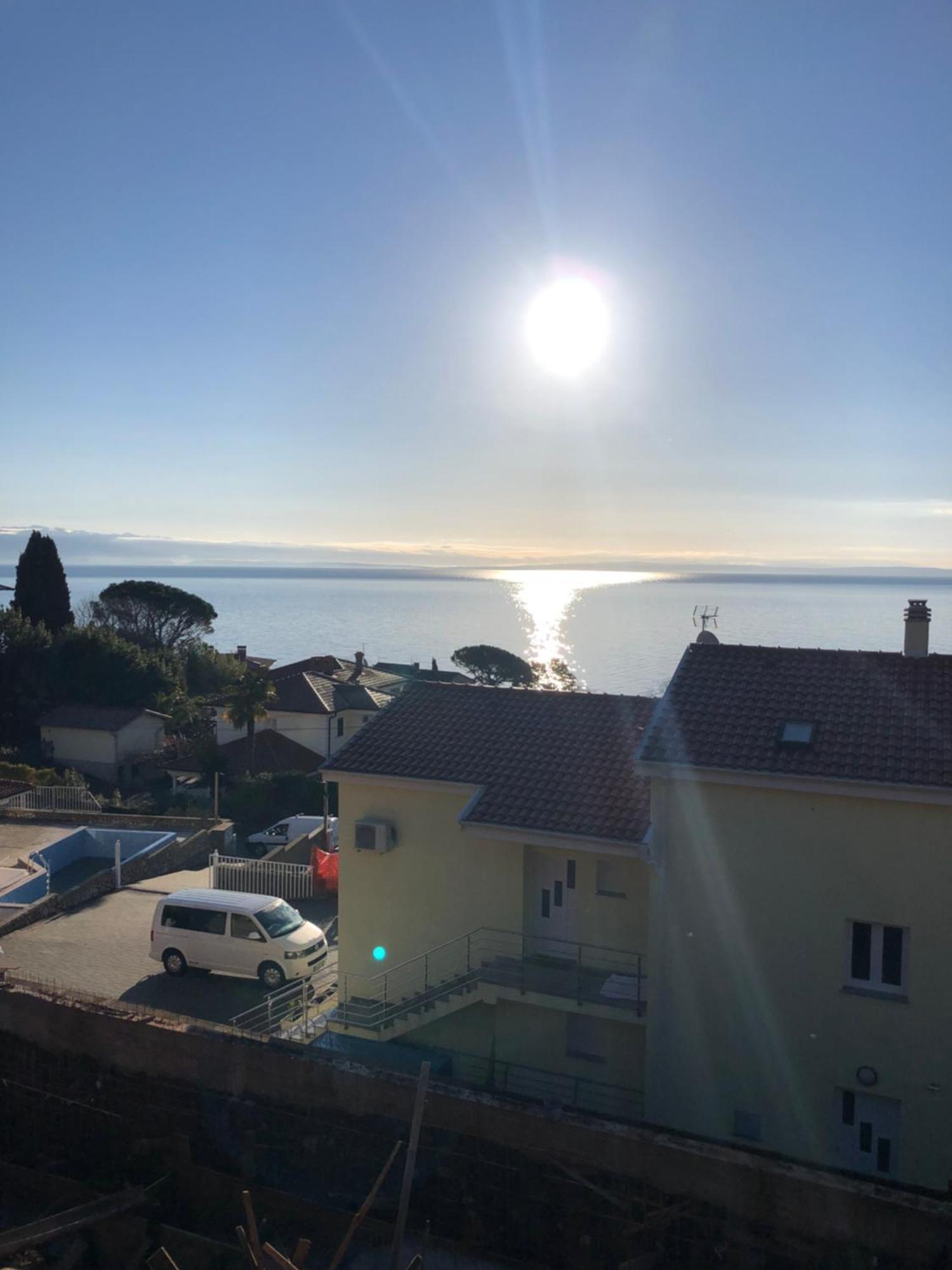 Una Lovran Buitenkant foto